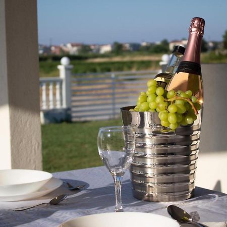 Il-Holidays Paralia Экстерьер фото
